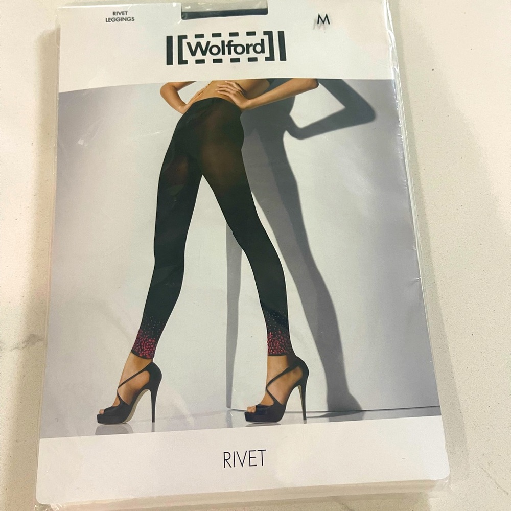 NWT Wolford black and pink Rivet Leggings, Medium